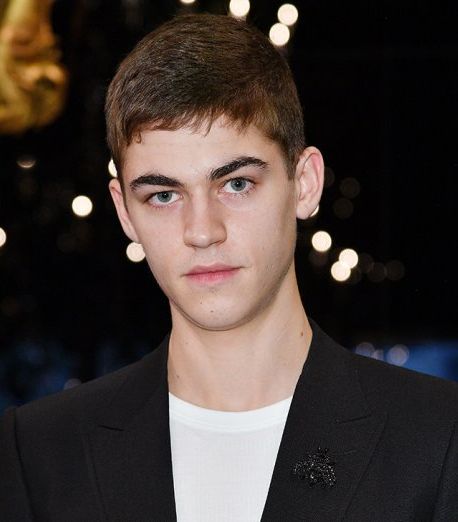 Hero Fiennes Tiffin Bio, Family And Girlfriend- Who Are George Tiffin And Martha Fiennes?