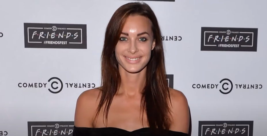 What Is Youtuber Emily Hartridge Net Worth? Meet Her Husband And Children