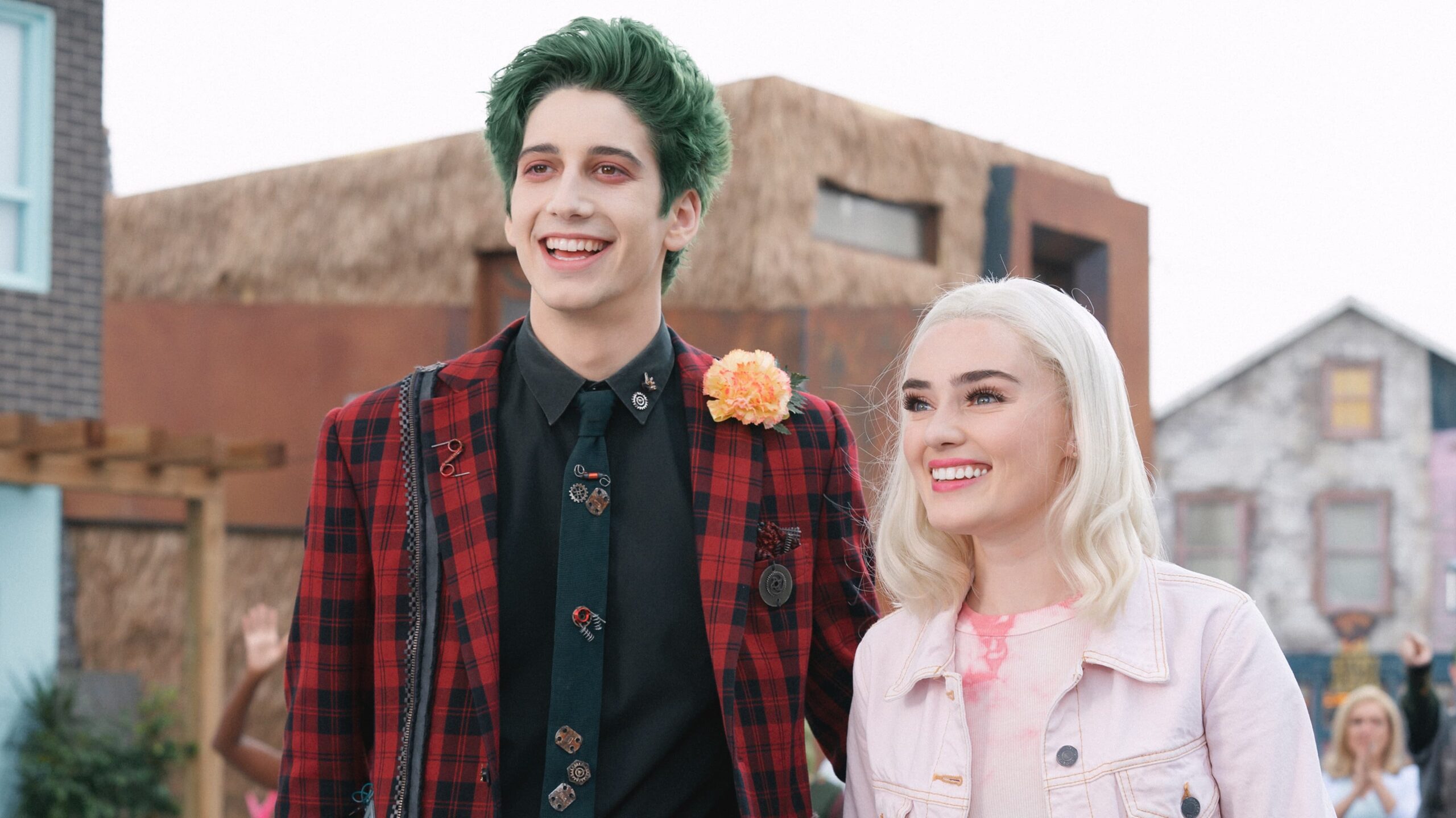 Are Meg Donnelly And Milo Manheim Currently Married? Husband Age & Instagram Explored