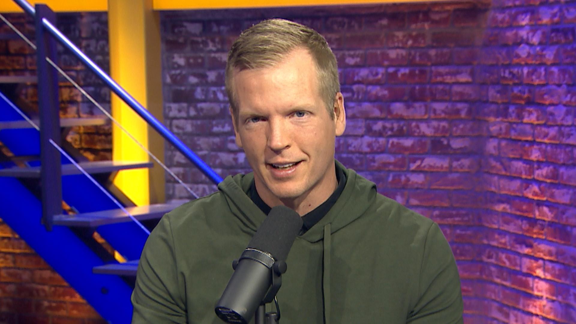 How Is American Sports Analyst Chris Simms And Phil Simms Related? Details About Their Age Difference And Net Worth 2022