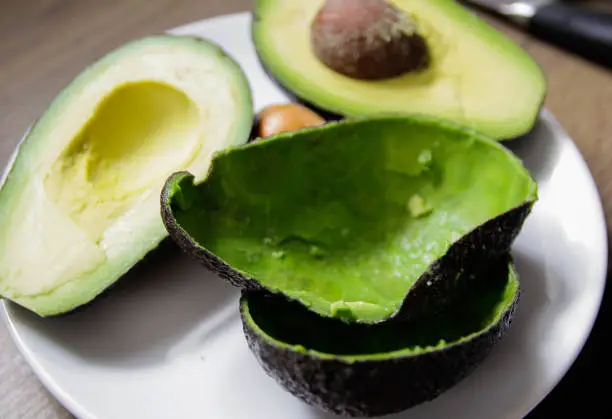 5 Potential Health Benefits Of Avocado Peels