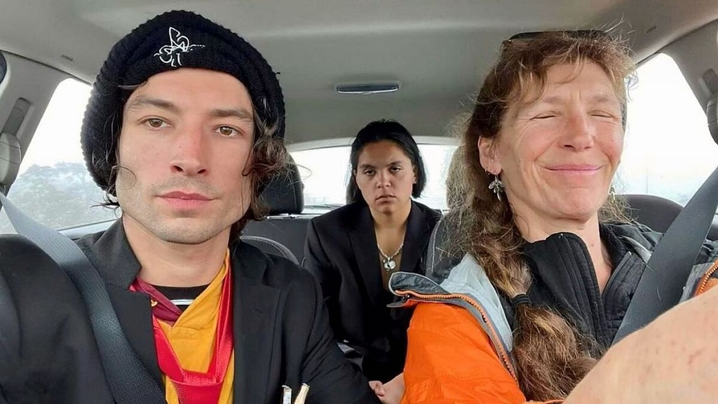 Who Are Ezra Miller Brother And Sister?